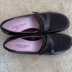 Taryn Rose sz 42Euro brown loafers